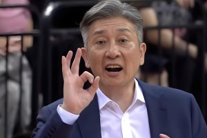 爱游戏体育登录入口-深圳队做出1个重要决定！签约2米18中锋 球迷：郑永刚要争冠